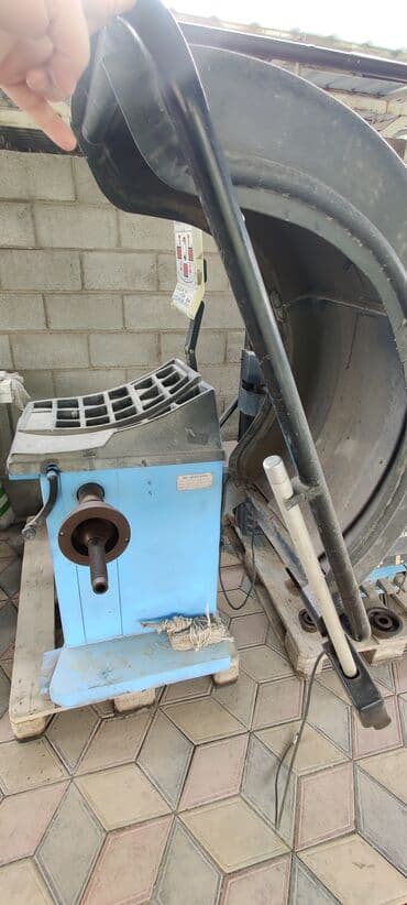 бакту долонотуу: Продаю шиномонтажное оборудование:Балансировочное и разбортовочное — 2