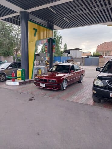 BMW 5 series: 1992 г., 3 л, Механика, Бензин, Седан