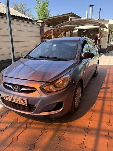 gentra машина: Hyundai Solaris: 2012 г., 1.4 л, Ручные, Бензин, Хэтчбэк — 5