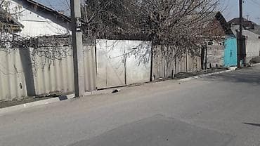 Продается частный дом с участком и воротами, огороженный металлическим