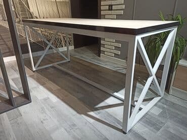 стол со стеклянной поверхностью: Продаю новый стол длина 1м 66 см ширина 66 см высота 75 см (стоят — 7