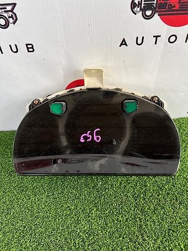 tayota progres: Щиток приборов Toyota 2005 г., Оригинал — 1