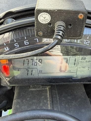 Мотоциклы: Спортбайк Kawasaki, 1000 куб. см, Бензин, Взрослый, Б/у — 5