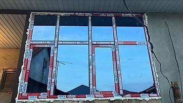 Панорамное пластиковое окно с импостами - Материал профиля: ПВХ