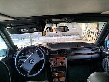 Mercedes-Benz W124: 1991 г., Механика, Бензин, Седан