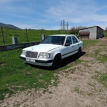 Транспорт: Mercedes-Benz W124: 1988 г., Седан — 2