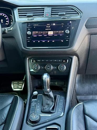 e star: Volkswagen Tiguan: 2021 г., 2 л, Автомат, Бензин, Кроссовер — 10