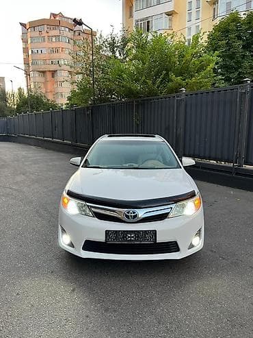 Toyota Camry: 2014 г., 2.5 л, Автомат, Бензин, Седан lalafo.kg да Toyota Camry: 2014 г., 2.5 л, Автомат, Бензин, Седан