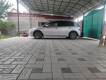 Унаа: Honda Civic: 2005 г., 1.7 л, Вариатор, Бензин, Хетчбек — 4