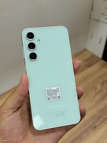 Samsung Galaxy S23 FE, Б/у, 256 ГБ, цвет - Зеленый, 2 SIM