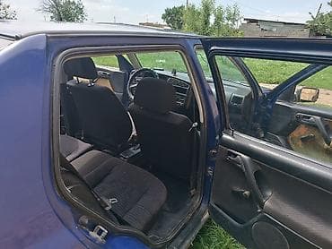 кузов каратыш: Volkswagen Vento: 1993 г., Седан — 4