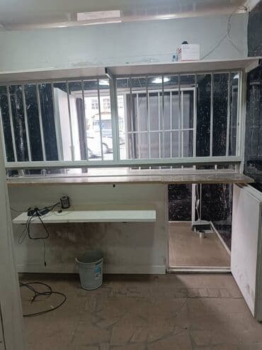 коммерческие помещения бишкек аренда: Срочно продаю обменку или ломбард в нежилом помещении на 1 этаже на — 4