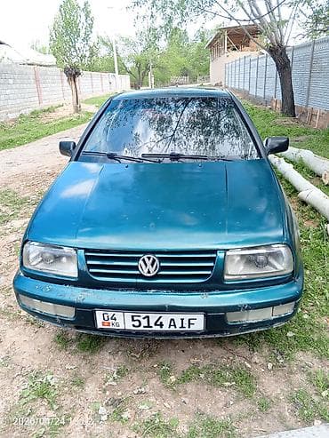 левое крыло ист: Volkswagen Vento: 1996 г., 1.8 л, Механика, Бензин, Седан — 3