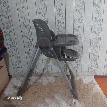 с мебелью: Стульчик для кормления, Б/у, Другой бренд, Пластик, Другой вид, цвет - Серый — 2