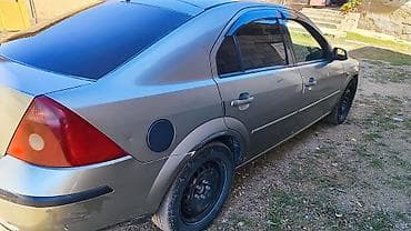 форд экскурсион: Ford Mondeo седан, серебристый металлик. Основные особенности: - Тип — 4