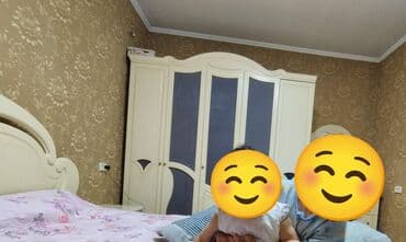спальный гарнитур токмок: Спальный гарнитур, Б/у, Двуспальная кровать, Шкаф, Комод, Самовывоз, Платная доставка, цвет - Бежевый — 2