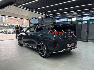 Hyundai Veloster: 2018 г., 1.6 л, Кол менен иштөөчү, Бензин, Хетчбек — 4