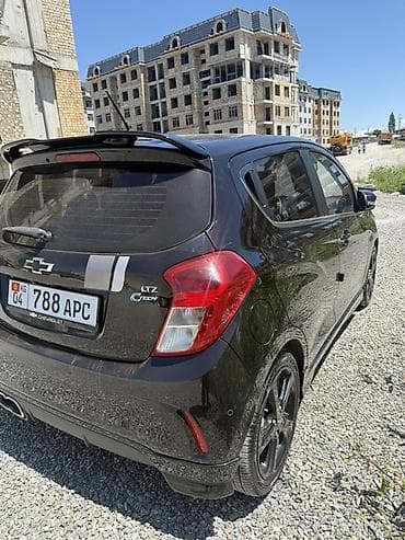 дверь передняя chevrolet onix: Chevrolet Spark: 2017 г., 1 л, Автомат, Бензин, Хэтчбэк — 4