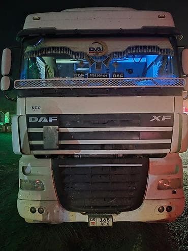 Тягач, DAF, 2011 г., Тентованный