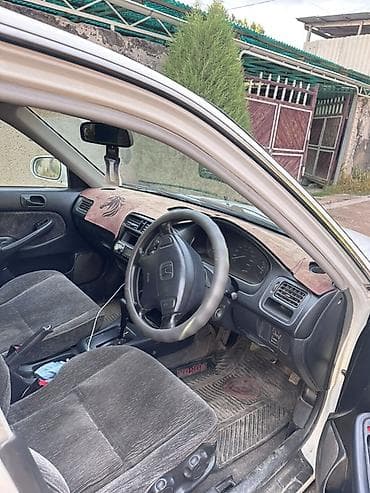 Honda Civic: 2000 г., 1.5 л, Автомат, Бензин, Седан — 6