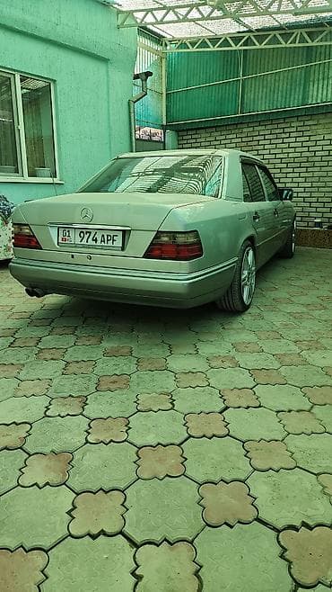 Продажа авто: Mercedes-Benz E-Class: 1994 г. — 2