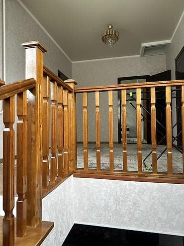куплю пол дома: Продаётся двухэтажный жилой дом с придомовой территорией и капитальным — 6