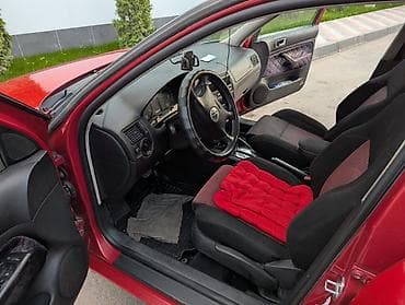 салон гольф 2: Volkswagen Golf: 2001 г., 2 л, Автомат, Бензин, Хэтчбэк — 4