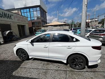 Продажа авто: BYD E3: 2020 г., 3 л, Автомат, Гибрид, Седан — 3