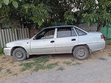 Daewoo Nexia: 2015 г., 1.5 л, Кол менен иштөөчү, Бензин, Седан — 3