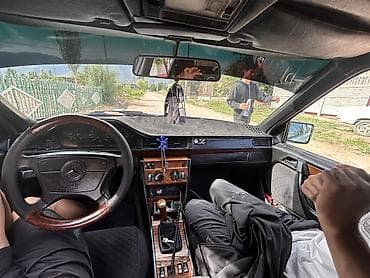 1030: Mercedes-Benz W124: 1994 г., 2.2 л, Механика, Бензин, Седан — 6