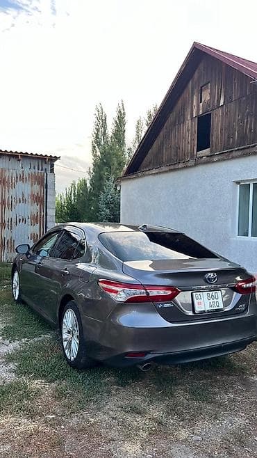 Toyota Camry: 2018 г., Автомат, Бензин, Седан — 9