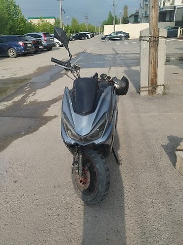 продажа мотоциклов в бишкеке: Продаю макси на хаду Есть вложения по корпусу и спидометр не работает — 1
