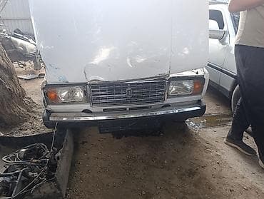 пена авто: LADA 2107, белый седан, инжектор
машина на разборе — 1