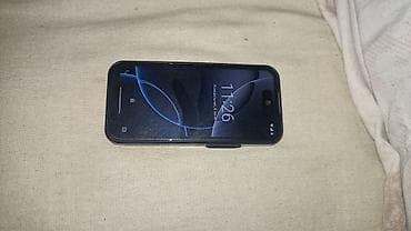самые дешёвые айфоны: IPhone 17, Б/у, Черный, Чехол — 1