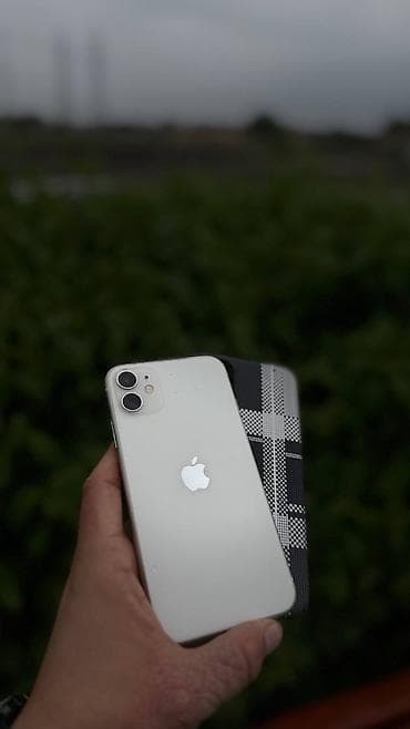 Техника и электроника: IPhone 11, Б/у, 128 ГБ, Белый, Чехол, 70 % — 3