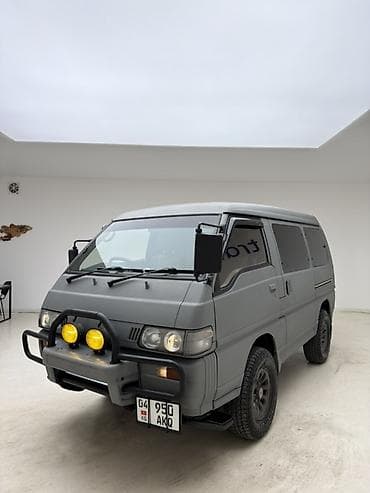 Mitsubishi Delica: 1995 г., 2.5 л, Автомат, Дизель, Внедорожник