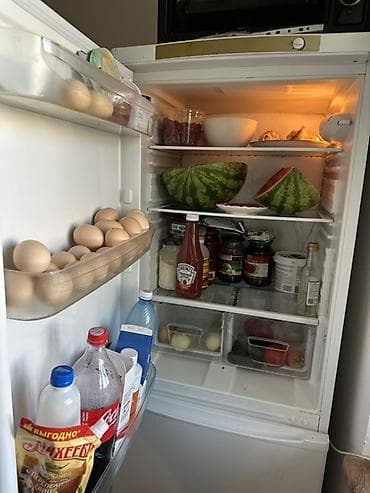 Холодильник Indesit, двухкамерный, белый. - Классическая компоновка — 2