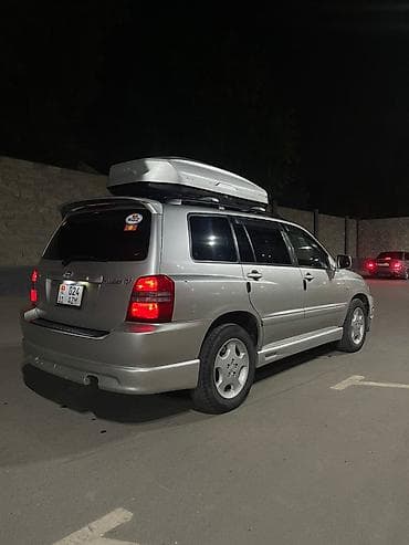 Toyota Kluger: 2002 г., 3 л, Автомат, Бензин, Кроссовер