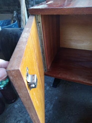 стеклянные тумбы под телевизор в бишкеке: Советская тумбочка в хорошем состоянии. Подойдет для хранения чего — 4