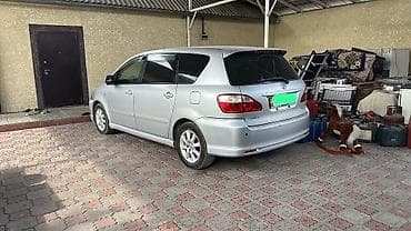 Унаа: Toyota Ipsum: 2004 г., 2.4 л, Автомат, Бензин, Вэн/Минивэн — 2