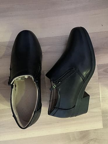 обувь женский: Женские полуботинки черные - Классическая модель с закрытым носком - — 1