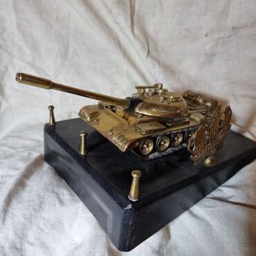 Музыкальные инструменты: (МАДЕЛЬ) 1×72. (Т-62А) т-34. Антиквариат . Раритет . Металлический — 1