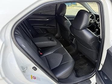 барта: Toyota Camry: 2018 г., 2.5 л, Автомат, Бензин, Седан — 6