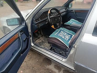 w210 e320: Mercedes-Benz W124: 1991 г., 2.6 л, Ручные, Бензин, Седан — 5