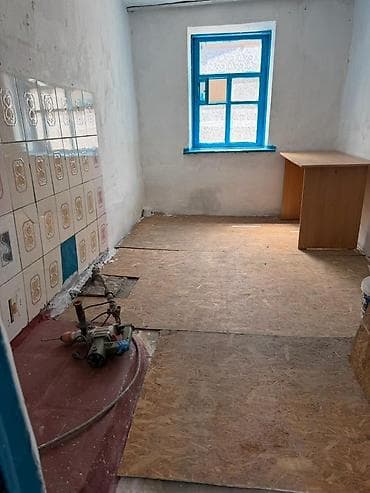 Үйлөрдү сатуу: Дом (часть дома/дача) с печным отоплением. Планировка и помещения: - — 4