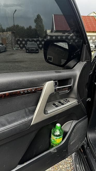 Toyota Land Cruiser: 2015 г., 4.6 л, Автомат, Бензин, Внедорожник — 6