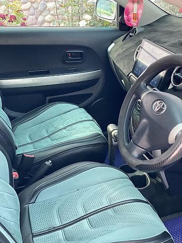 5: Toyota Ist: 2003 г., 1.5 л, Автомат, Бензин — 8