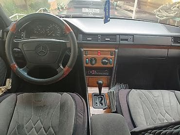 меср 124: Mercedes-Benz W124: 1992 г., Седан — 5
