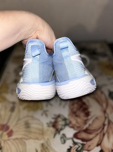 спортивная легкая куртка: Мужские кроссовки, 42, 43, Б/у, цвет - Голубой, Самовывоз — 4