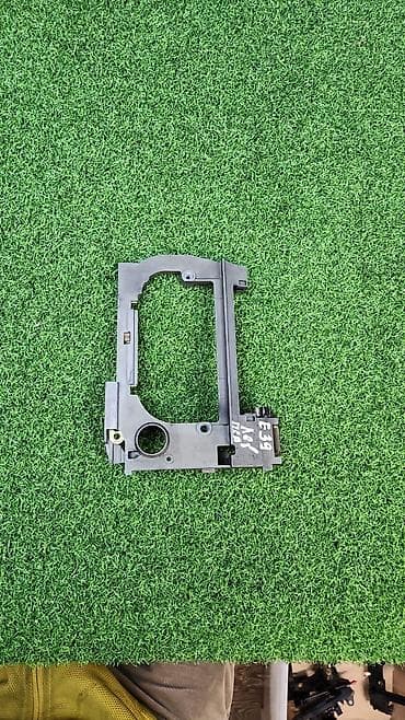 bmw 540 e34: Рамка багажника левая е39 Г1999 В отличном состоянии, очень большой — 1